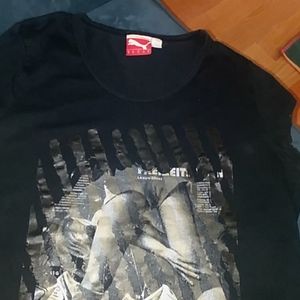 🧚‍♀️3/$15 Puma shirt , black with decal